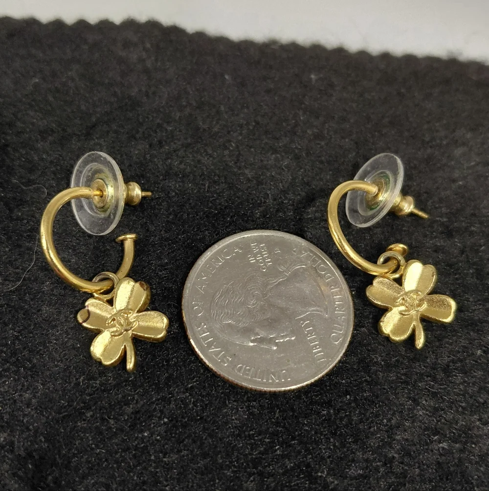 Chanel Gold Lucky 4 Leaf Clover Charm Hoop Pierced Earrings. Authentic VGC